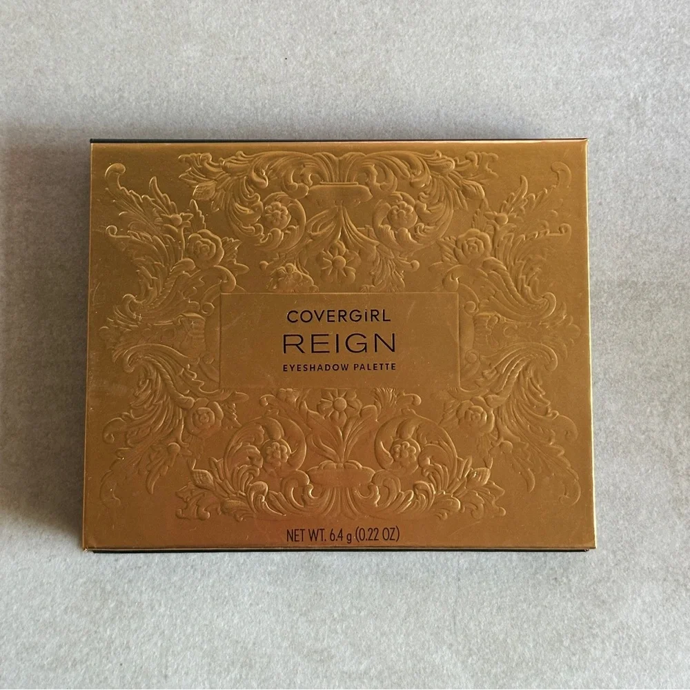 CoverGirl Reign Eyeshadow Palette – Rich, Regal Shades in Matte and Shimmer